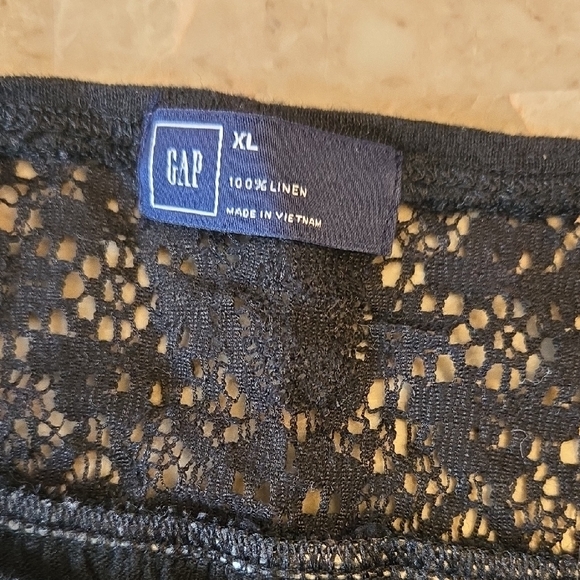 GAP Black Long Sleeve Top with Lace - Picture 2 of 4
